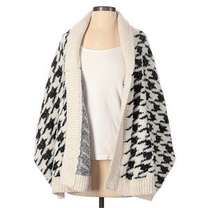 NWT Anthropologie Maeve Ladies Houndstooth Knit Shawl Cardigan Sweater